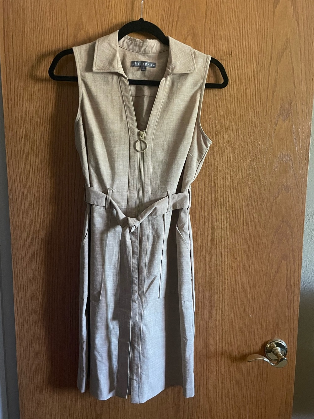 Sharagano Sleeveless Taupe Zip-Front Midi Dress with Ring Pull